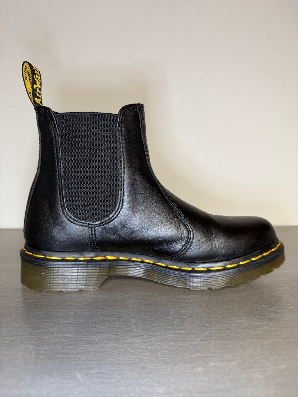 Dr. Martens 2976 Chelsea Boots Black Leather Women's Size 7 US 5 UK Excellent - Picture 6 of 10